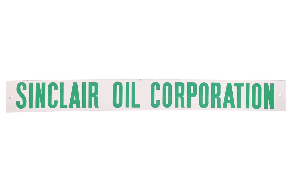 Lot 167: Sinclair Oil Corporation Single-Side Porcelain Sign