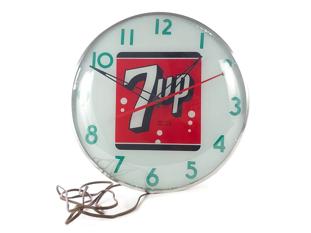 Lot 184: 1954 7up Avertising Logo Electric Clock