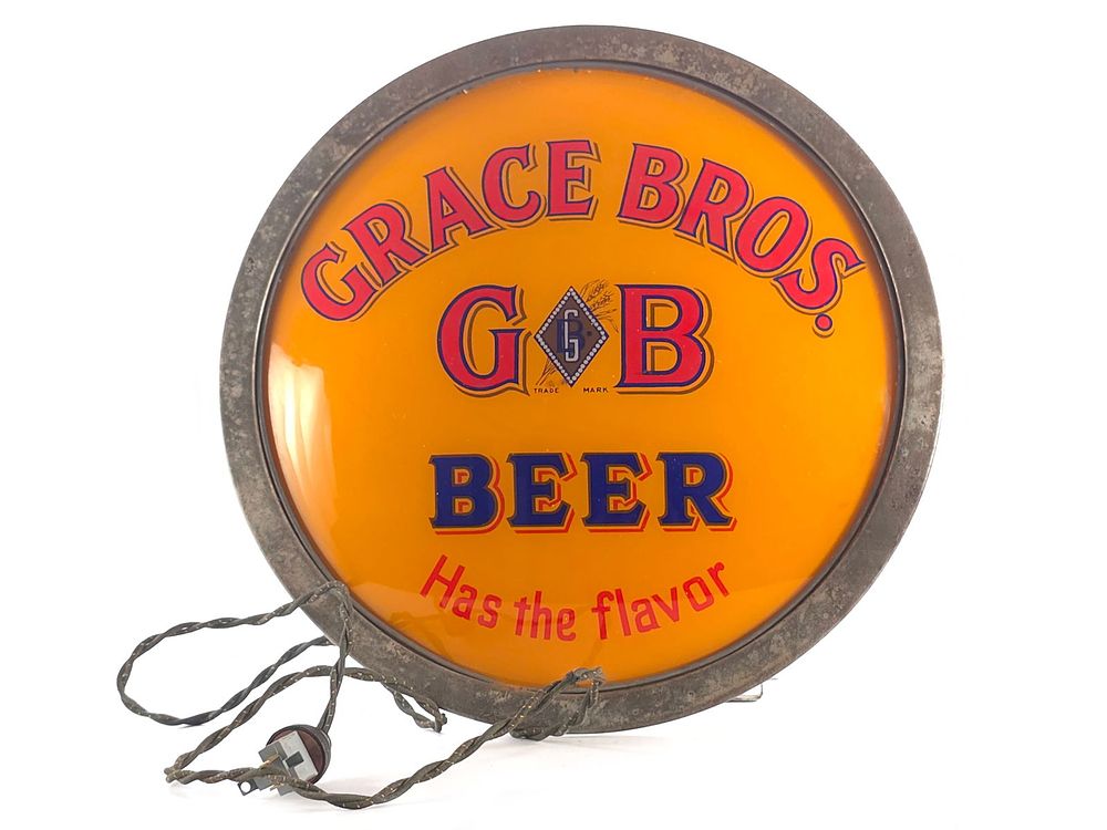 Lot 191: 1935 Grace Bros. GB Beer Light-Up Sign 18"