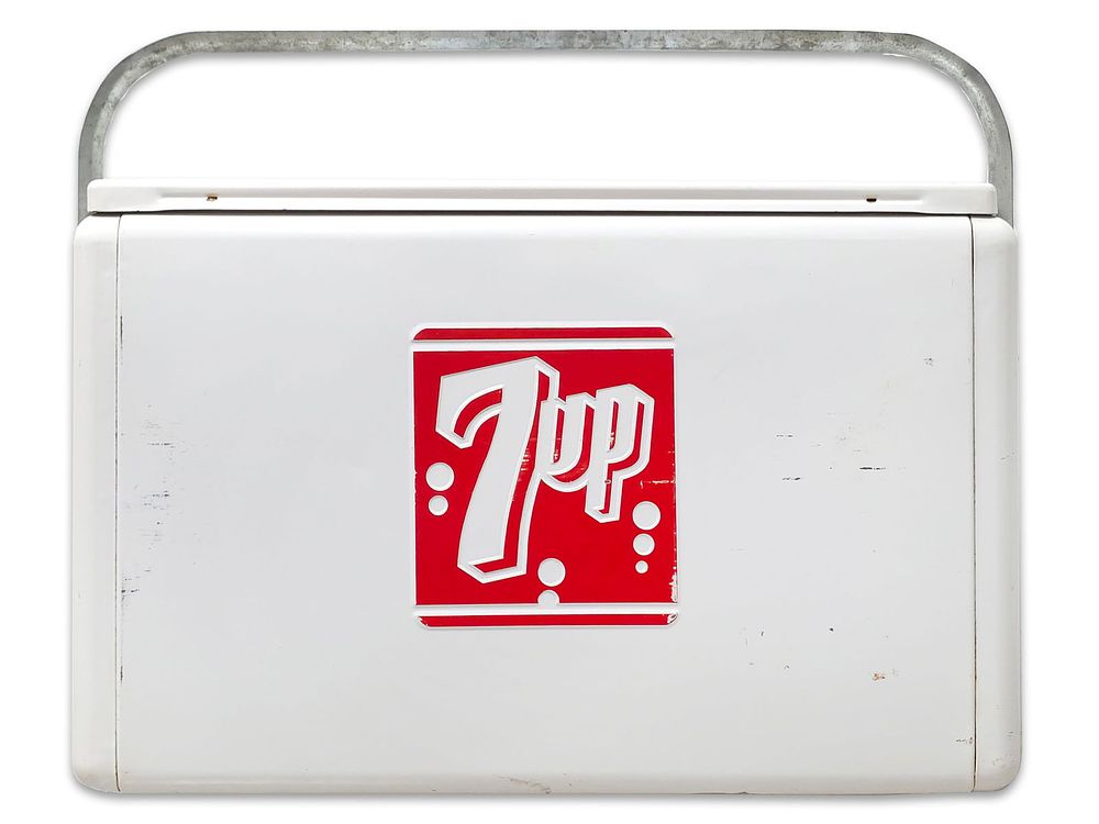 Lot 247: 1950s 7-Up Metal Cooler