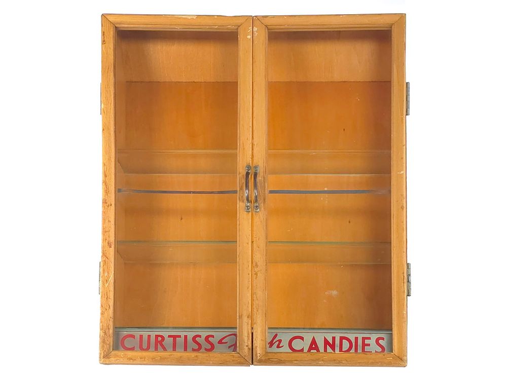 Lot 290: Curtiss Fresh Candies Display Case Wooden