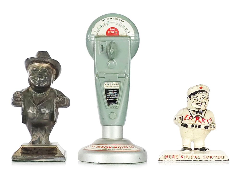 Lot 725: (3) Assorted Advertising Promo Items