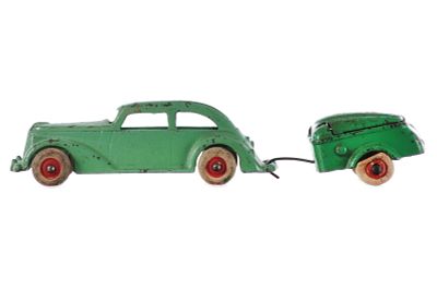 Arcade Cast Iron Sedan with Mullins Trailer. Arcade sedan with Mullins trailer in cast iron 