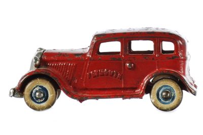 Arcade Toys 1933 Plymouth Sedan Cast Iron. Arcade Toys Plymouth in red. A nice original toy from 