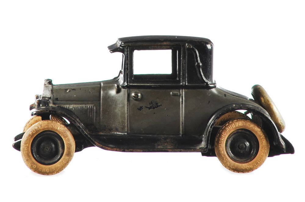 Lot 168: Arcade 2-Tone Chevy with Rubber Tires