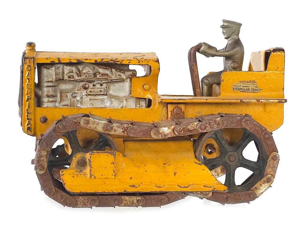 Lot 206: Arcade Yellow Caterpillar Tractor Cast Iron
