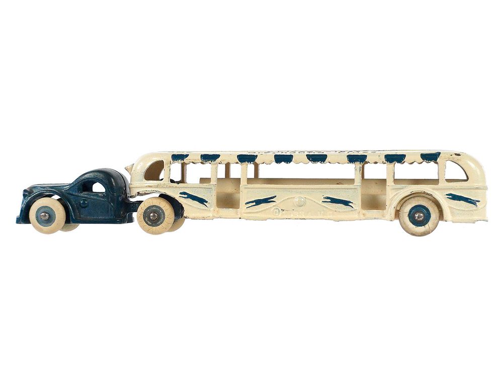 Lot 372: Arcade A Century of Progress Chicago 1933 Cast Iron Bus