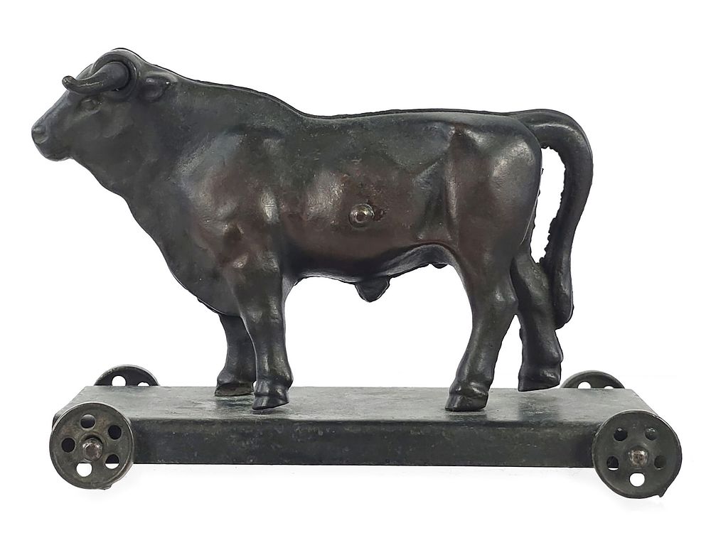 Lot 383: Copper Flash Shimer Cast Iron Bull