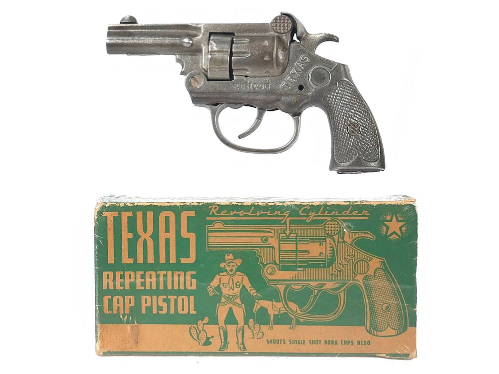 Lot 387: Kenton Texas Cast Iron Repeating Cap Pistol