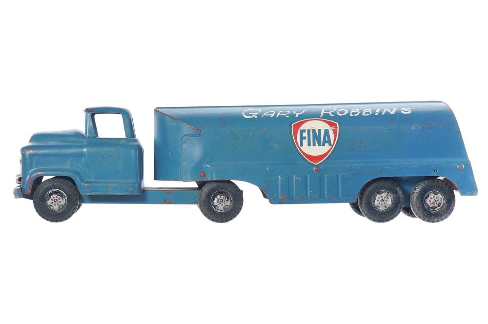 Lot 424: Buddy L Private Label Gary Robbins FINA Gas