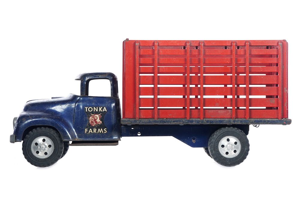 Lot 428: 1957 Tonka Farms Steel Truck with Stakes