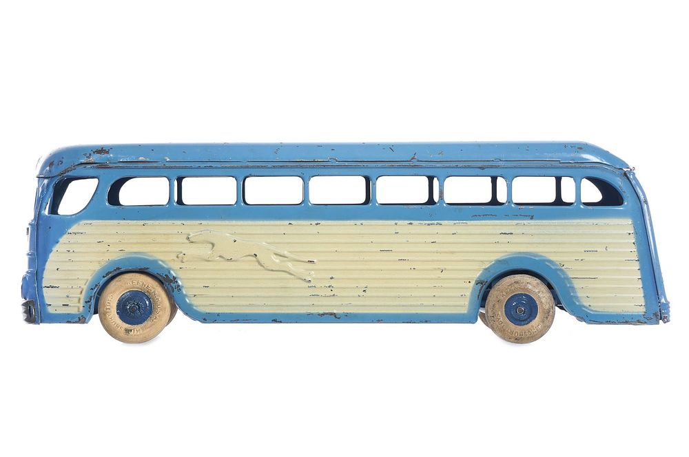 Lot 467: Blue and White Kingsbury Greyhound Steel Bus