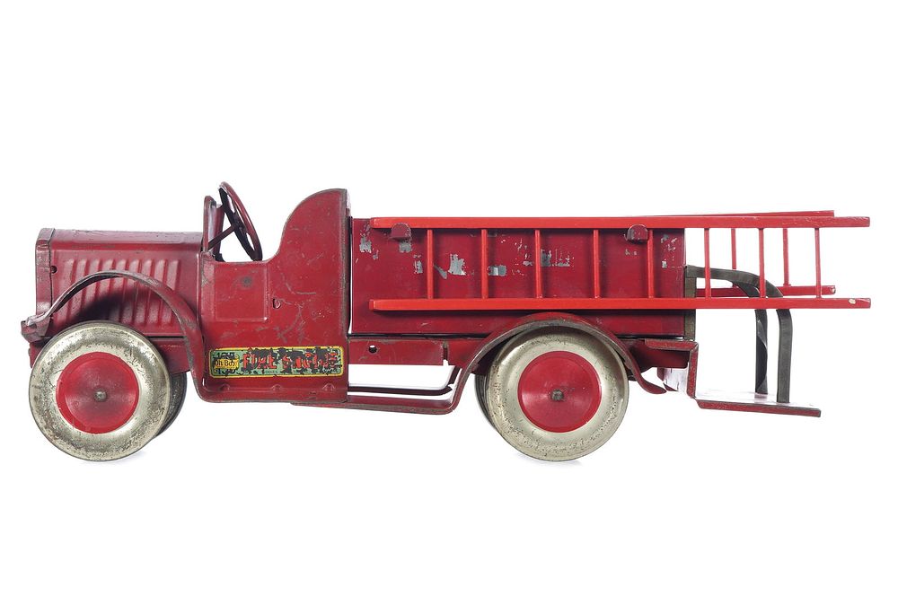 Lot 469: Oh Boy! Steel Fire Engine Toy