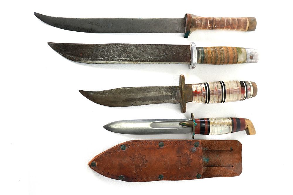Lot 219: (4) WWII Theater Knives Acrylic Wood Handles 1 Sheath