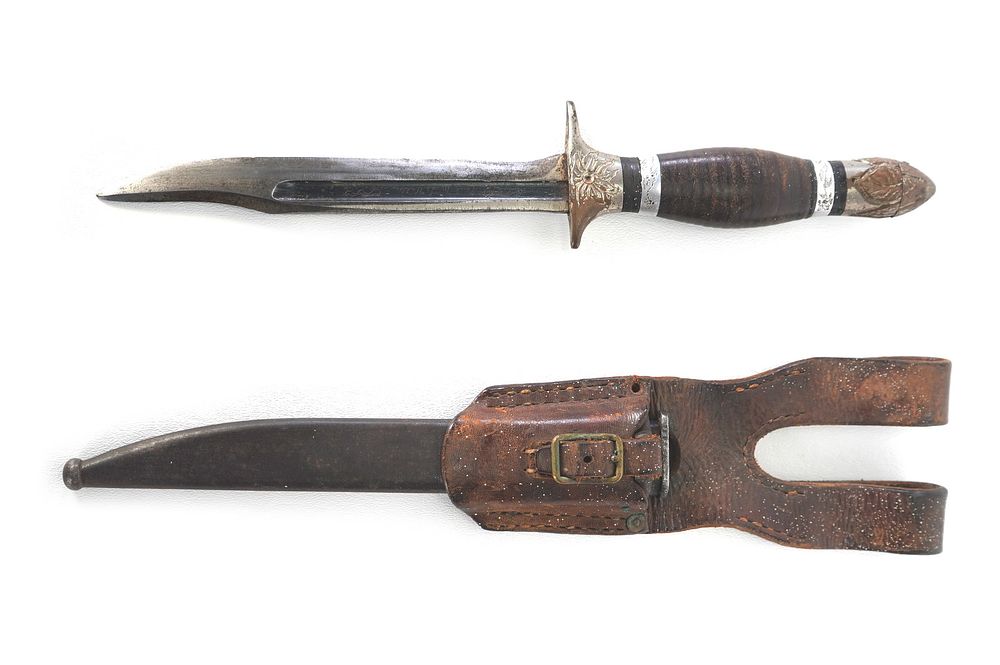 Lot 224: WWII Theater Knife Japanese Bayonet w/Sheath