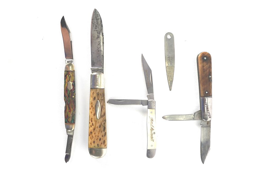 Lot 292: (5) Winchester Pocket Knives