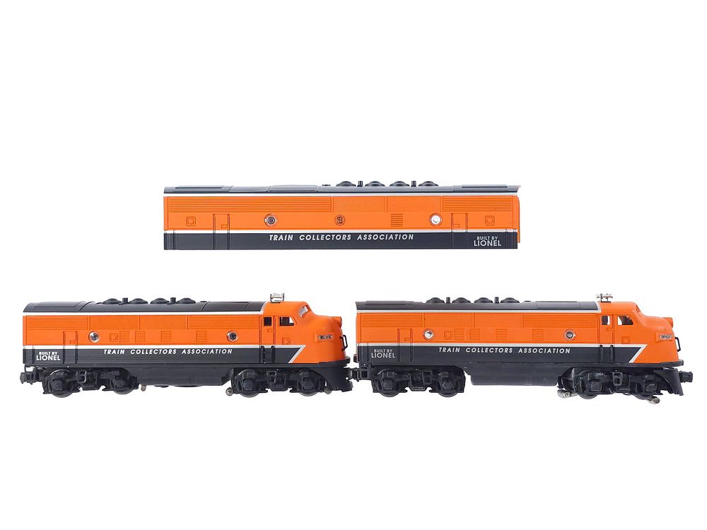 Lot 168: Lionel TCA Train Set