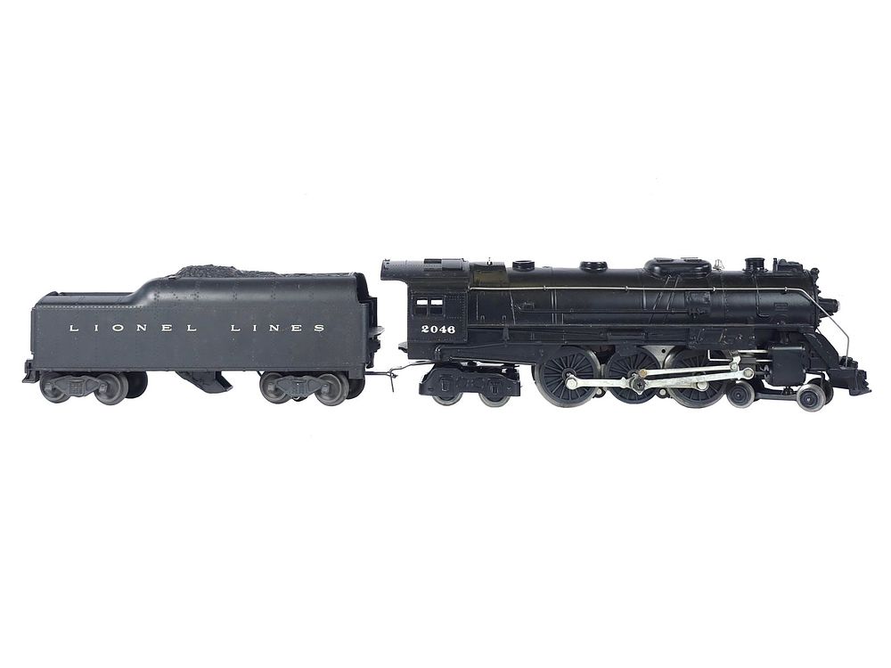 Lot 186: Lionel 2046 Engine with Tender