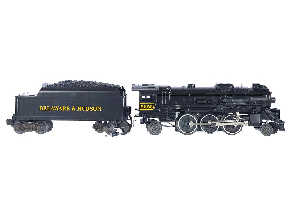 Lot 190: Lionel 8626 Engine with Tender