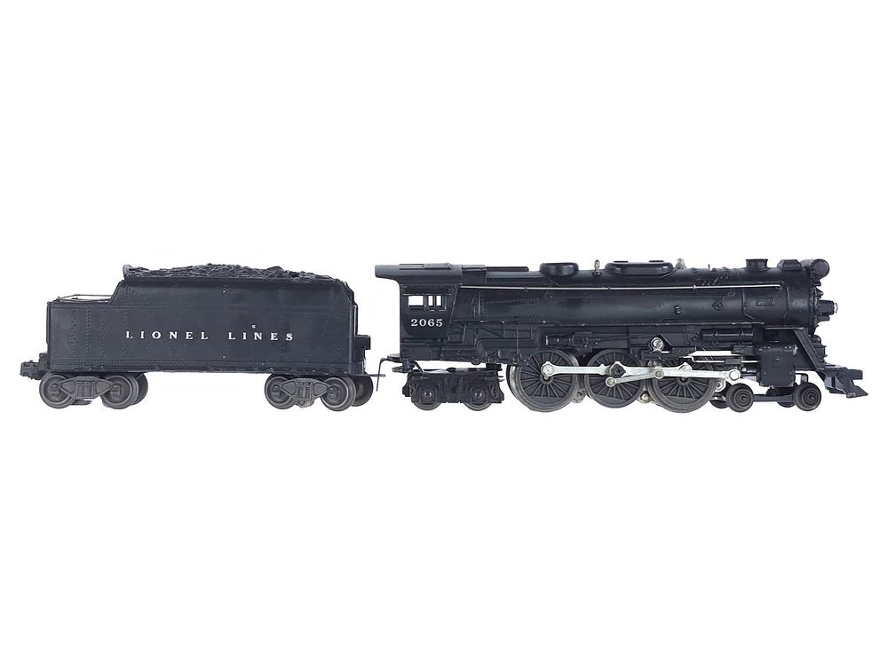 Lot 191: Lionel 2065 Engine with Tender