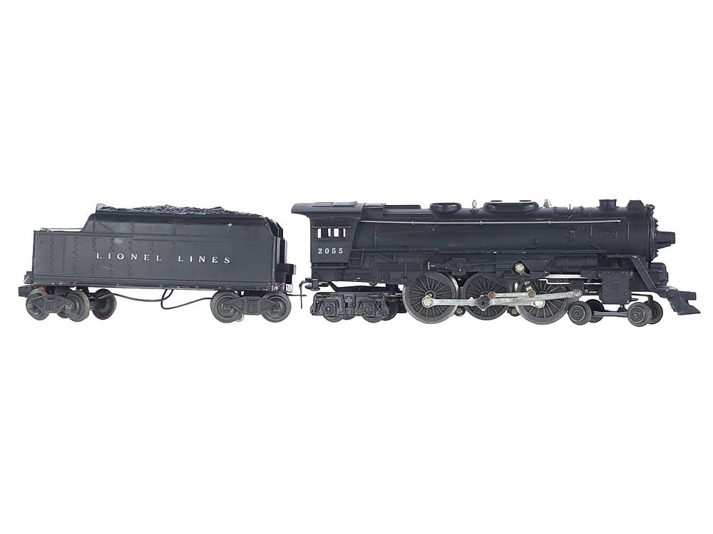 Lot 193: Lionel 2055 Engine with Tender