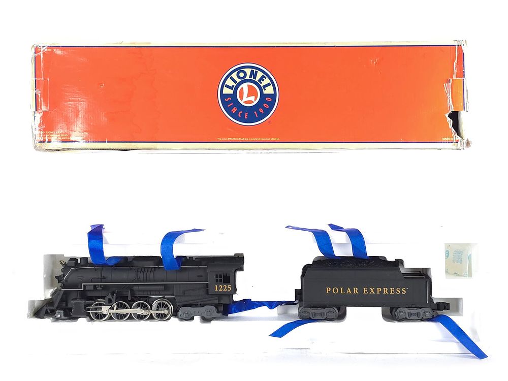 Lot 203: Lionel 6-28649 Polar Express Engine Boxed MIB