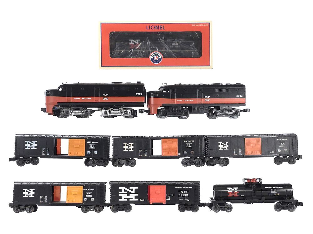 Lot 226: (9) Lionel New Haven Assorted