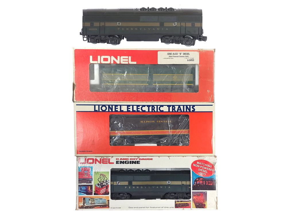 Lot 235: (4) Lionel Assorted Dummy Units