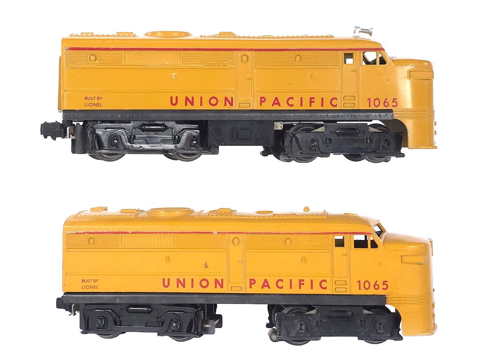 Lot 237: (2) Lionel Union Pacific Alco 1065 Diesels