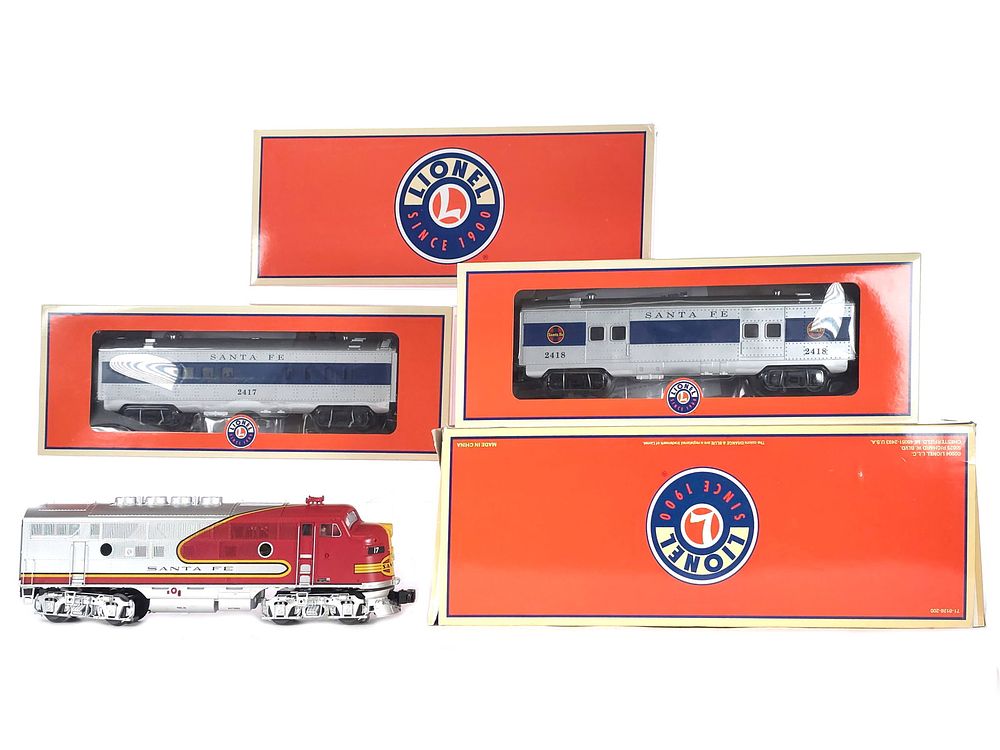 Lot 247: (2) Lionel Santa Fe 6-345216 Locomotive & 6-27772 Cars Boxed