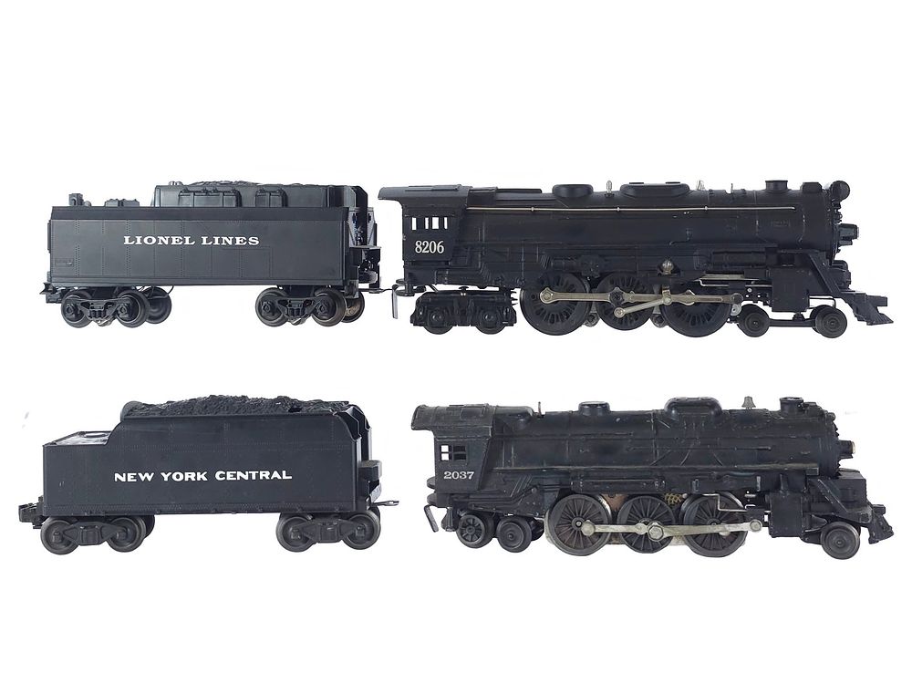 Lot 273: (4) Lionel Train Engines & Coal Cars