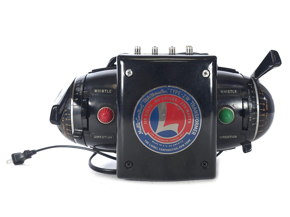 Lot 295: Lionel Multi Control Trainmaster Type ZW Transformer
