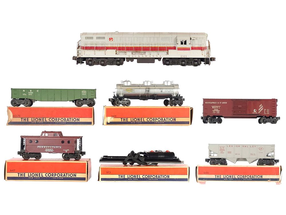 Lot 308: Lionel Outfit No.2219W Train Set Boxed