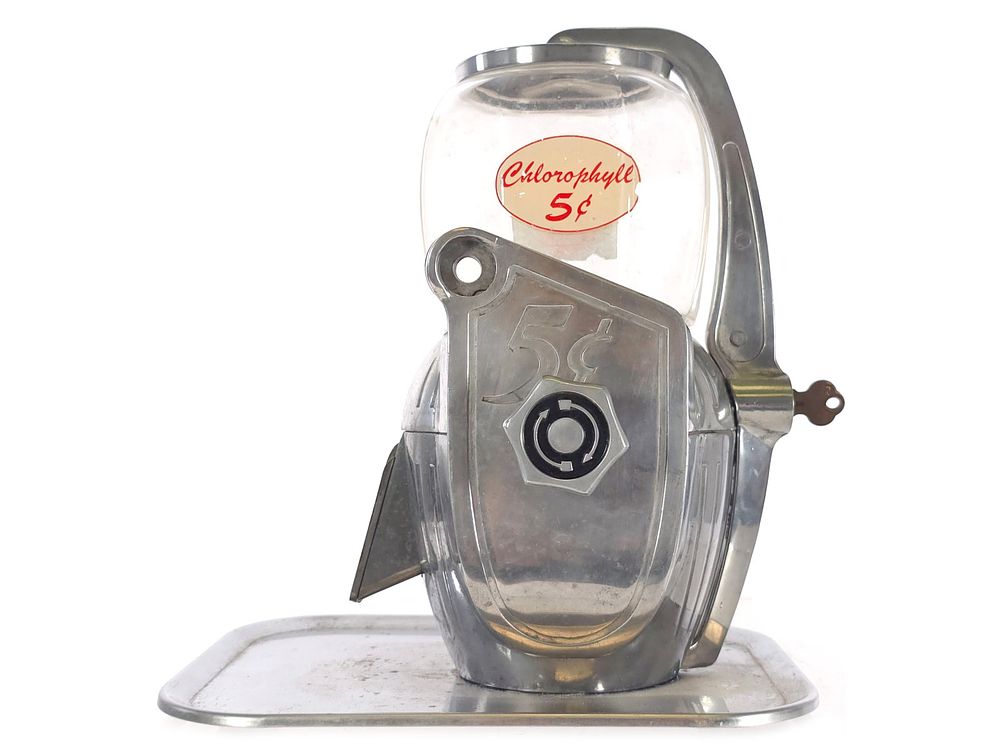 Lot 214: 1947 Atlas Bantam Five Cent Peanut Machine