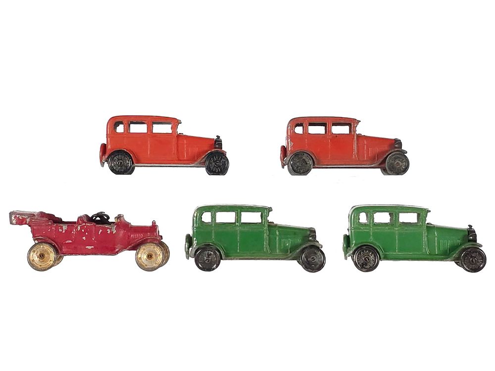 Lot 190: (5) Tootsietoy Sedans & 1914 Ford Tourer