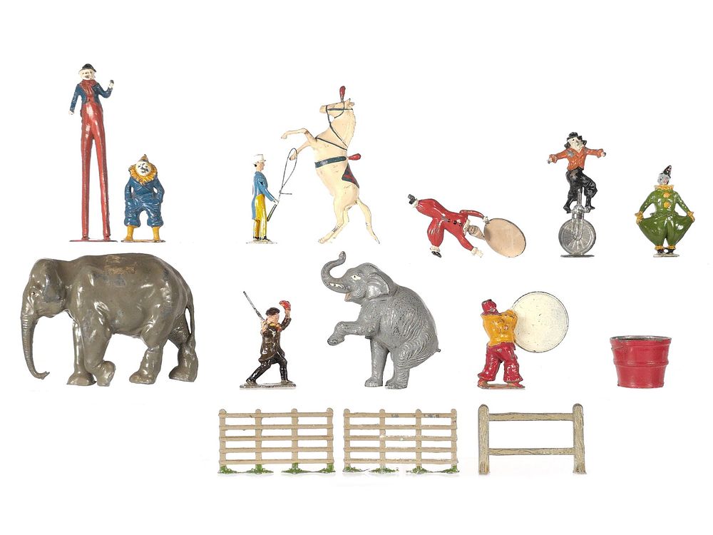 Lot 197: Barclay Assorted Rare Circus Figures