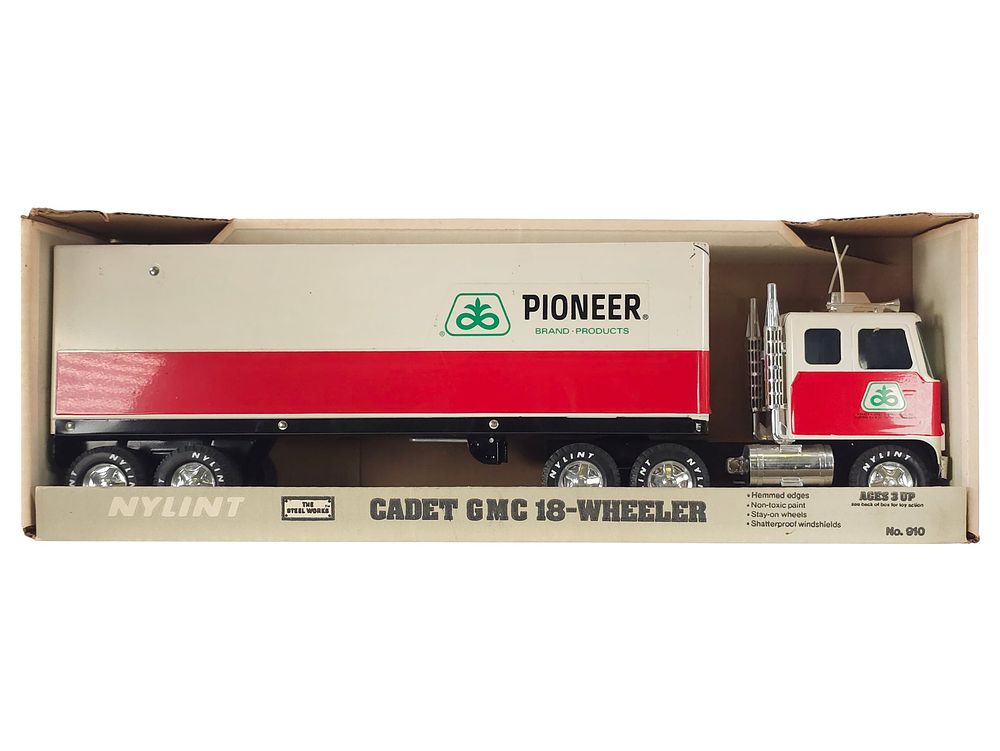 Lot 246: Nylint Cadet GMC 18-Wheeler Boxed