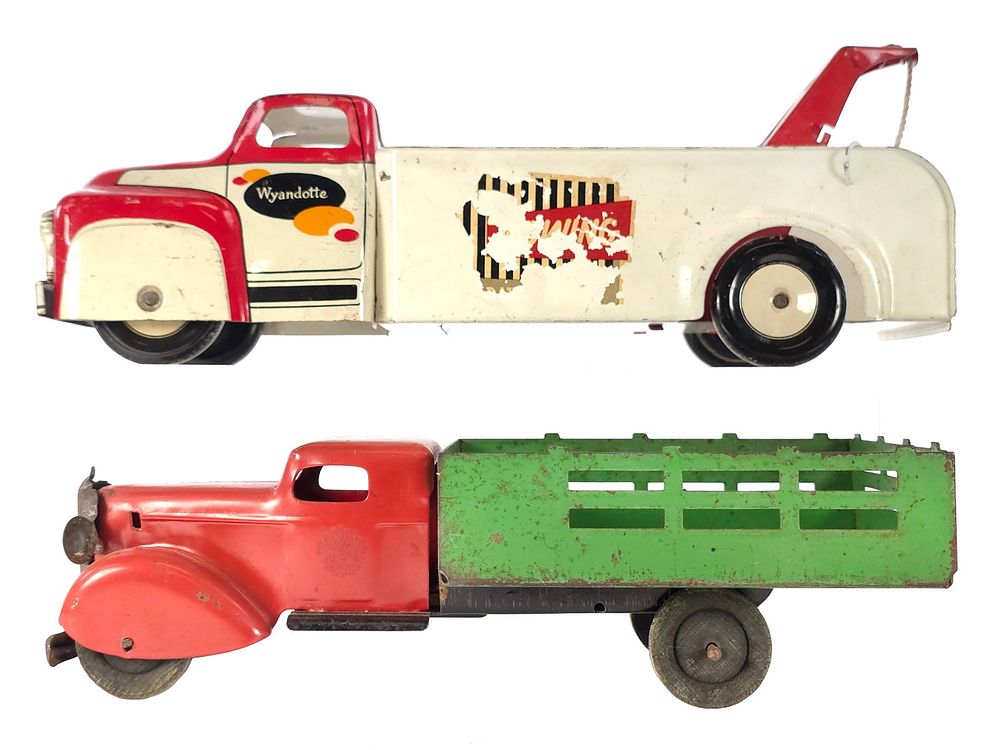 Lot 267: Wyandotte Pressed Steel Tow Truck & Stake Truck