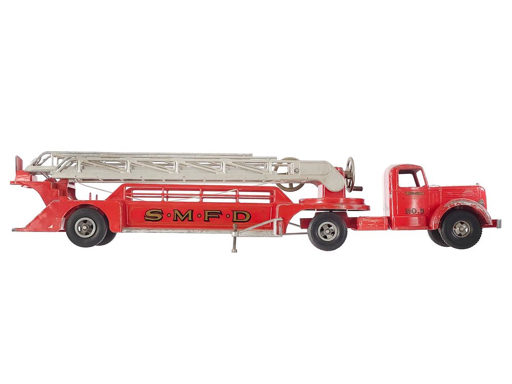Lot 274: 1950s Smith-Miller No. 3 Mack Fire Truck Pressed Steel