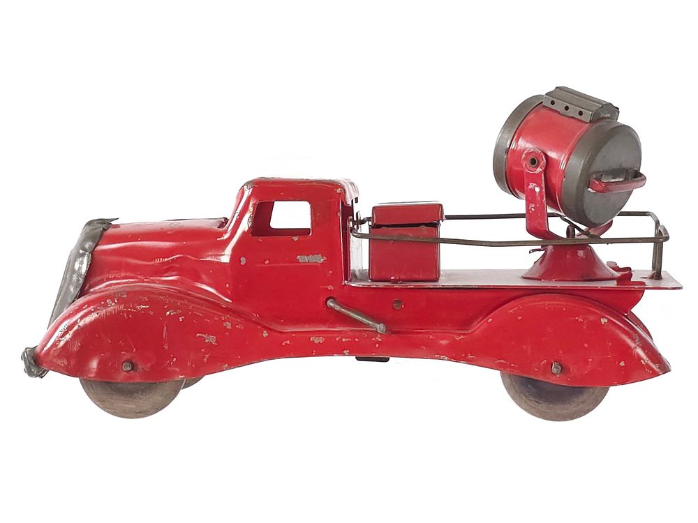 Lot 302: Marx Rare Pressed Steel Searchlight Truck