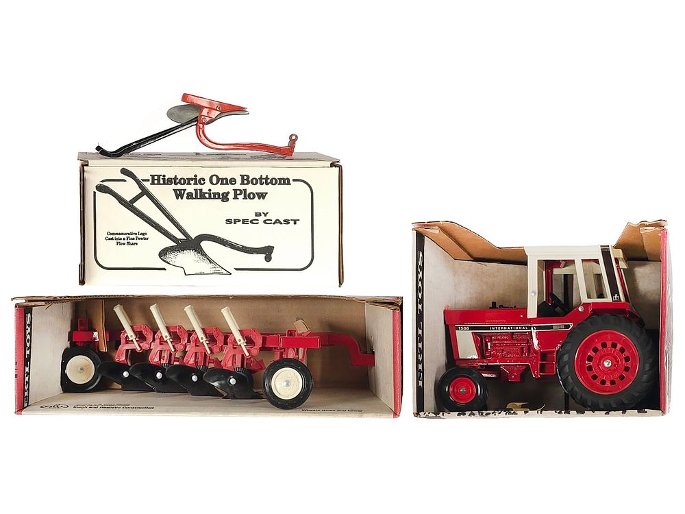 Lot 307: Ertl Toys Tractor 1586 4-Bottom Plow & Walking Plow MIB