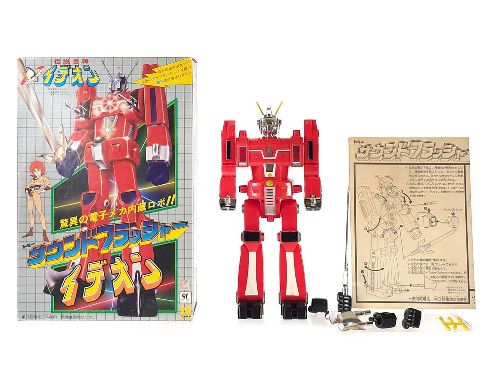 Lot 215: Tomy Ideon Japanese Robot with Box