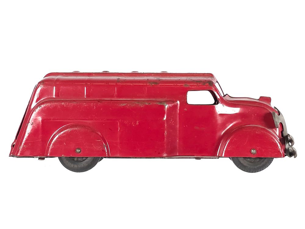 Lot 271: 1930s Wyandotte Pressed Steel Gas Oil Tanker Truck