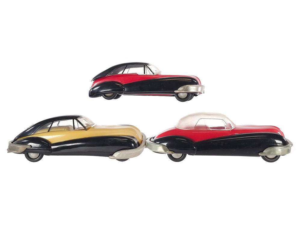 Lot 277: (3) 1940s Toy Founders Detroit Kar-Kit Cars