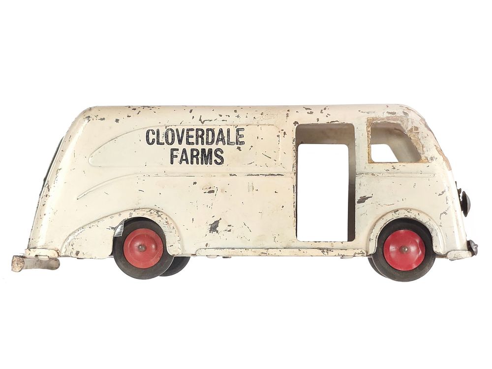 Lot 287: Cloverdale Farms Marx Pressed Steel Delivery Truck