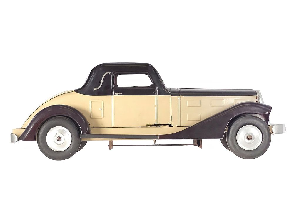 Lot 327: 1933 Marx "Super De Luxe" Pressed Steel Restored