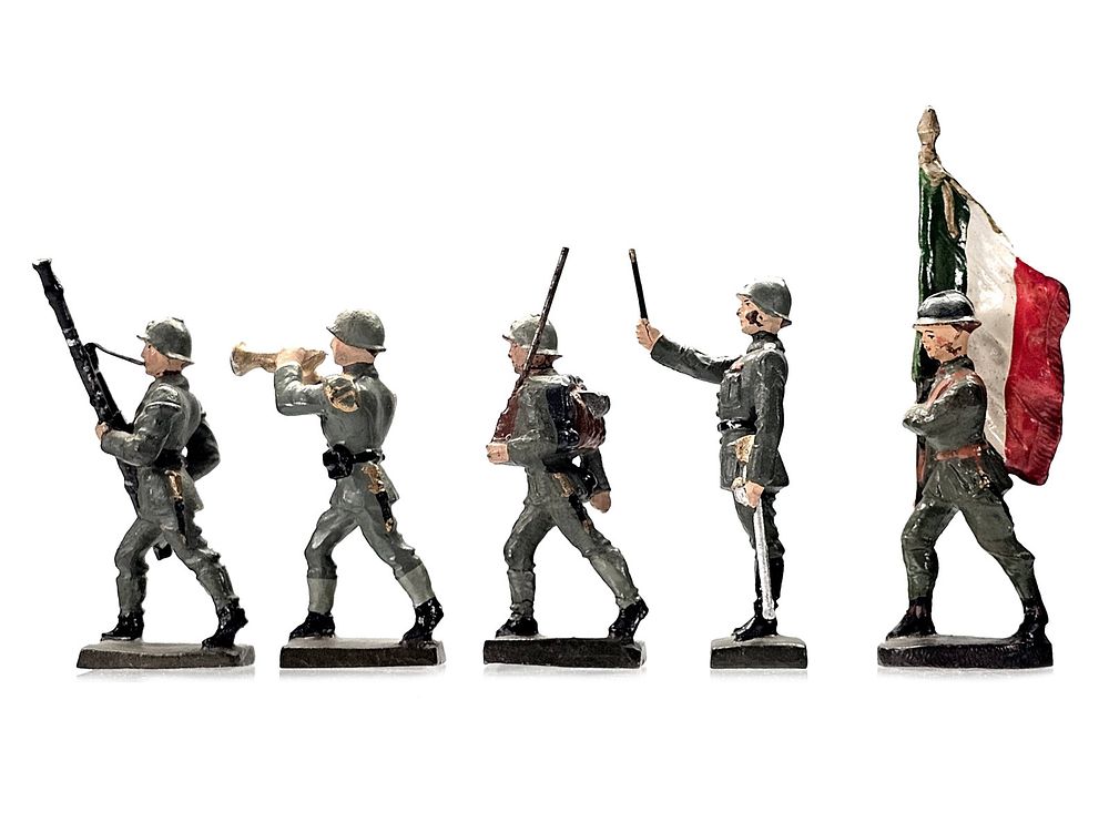 Lot 161: (5) Lineol/Elastolin Italian Infantry & Band Figures