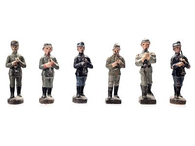 (6) Lineol/Elastolin Mixed Military Band Figures. Six mixed military band figures from Lineol 
