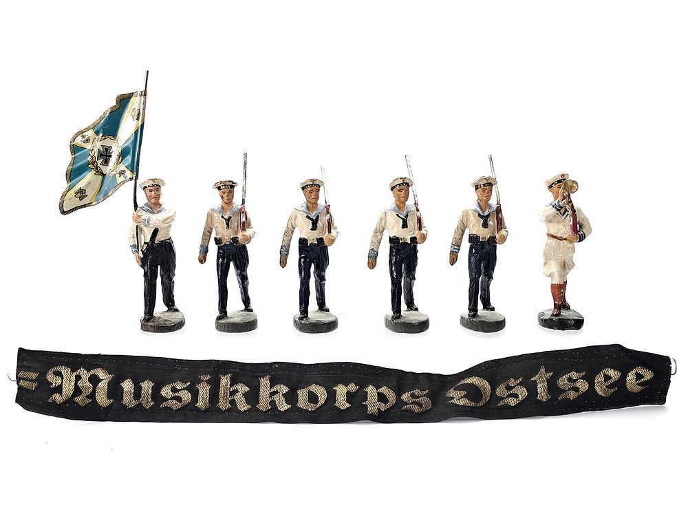 Lot 175: (6) Elastolin German Kriegsmarine Figures with Musikkorps Ostsee Tally