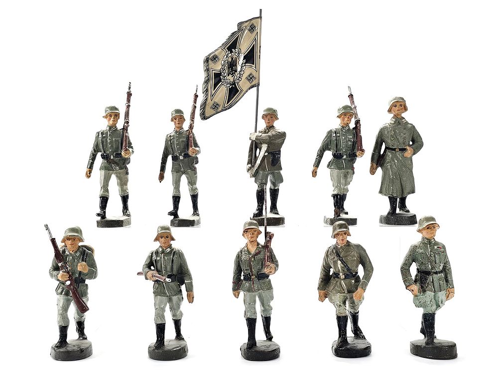 Lot 178: (10) Elastolin/Lineol Germany Heer Infantry Combat Figures